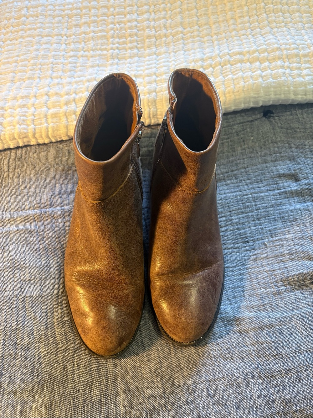 brown leather ankle bootie by Franco Sarto Size 8M